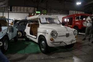 Fiat-600-Jolly